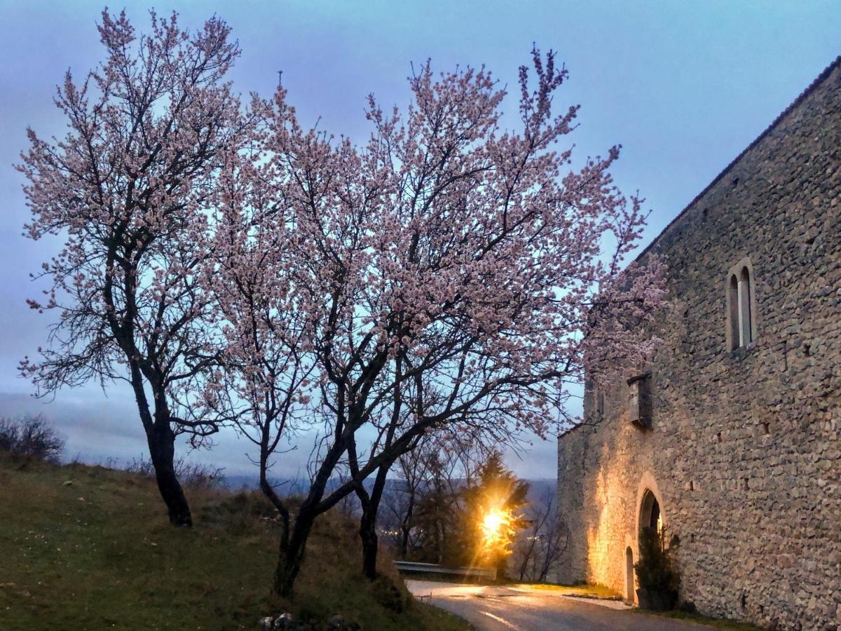 Monastero Fortezza di Santo Spirito Hotel Fossa Esterno foto
